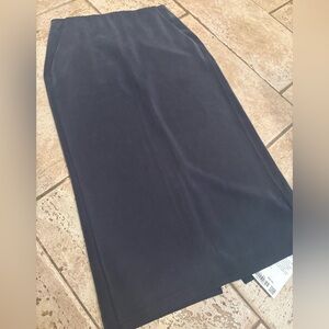 Lululemon Charcoal Grey Softstreme HR Midi Skirt size 6